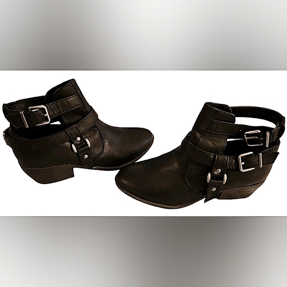 Womens Arizona Jean's, size 9 black ankle biker boots - Picture 1 of 8